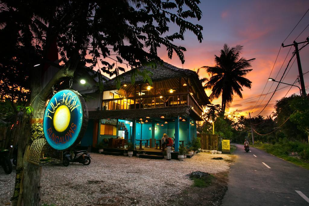 Full Moon Hostel Nusa Penida Exterior foto