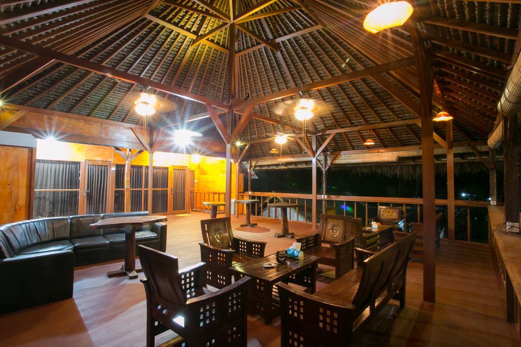 Full Moon Hostel Nusa Penida Exterior foto